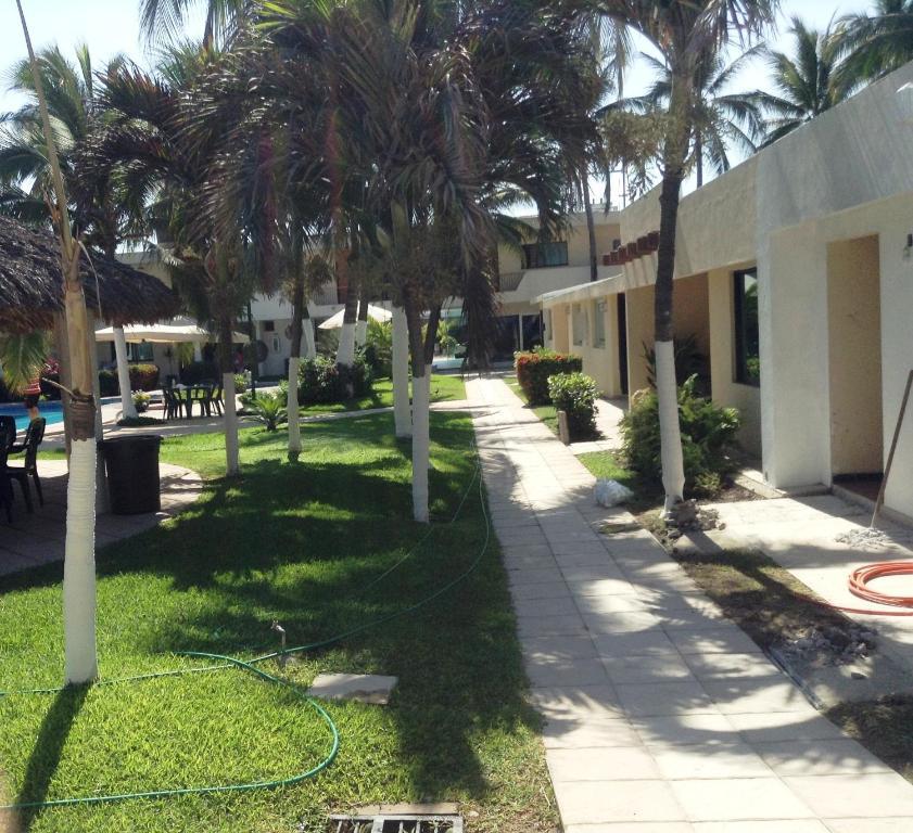 Coral Pacifico Hotel Y Villas Manzanillo Exterior photo